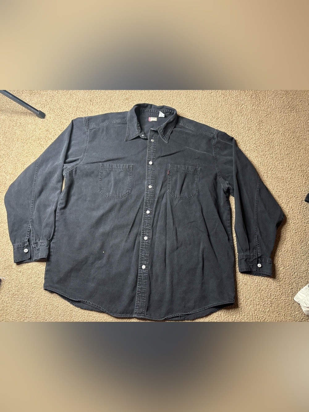Levi's Men's Black Long-Sleeve Button-Down Shirt
